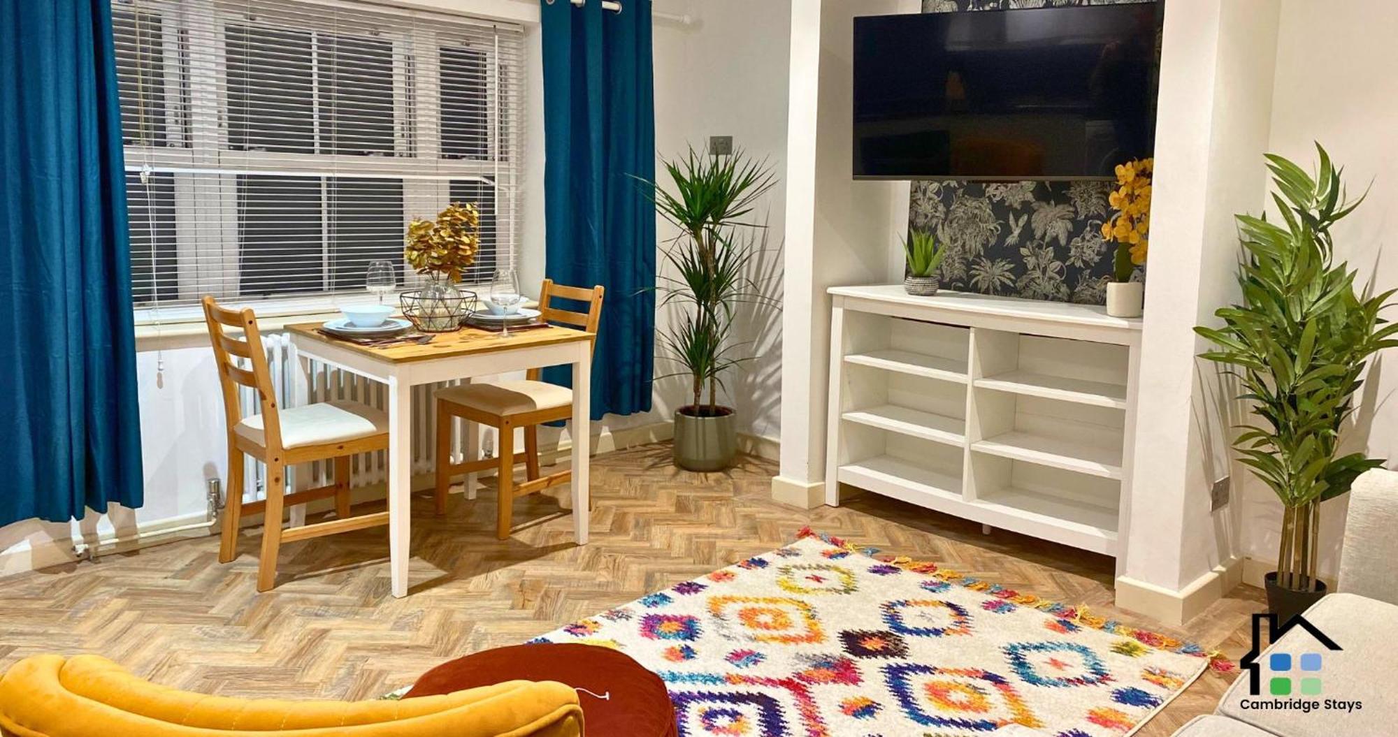 Stunning 1Br - Super Central- Peaceful Area - Lower Ground Apartment Cambridge  Exterior photo